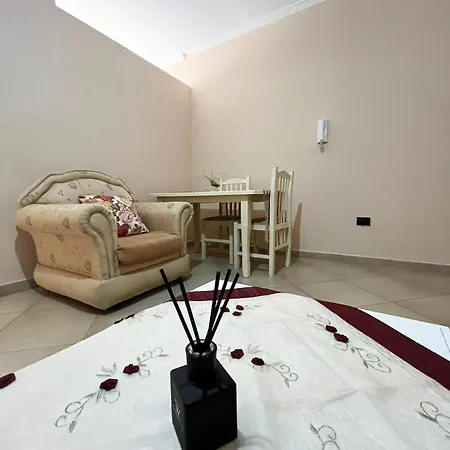 B2 2 Apartment *