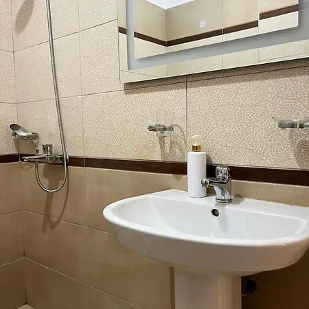 Apartment B2 2